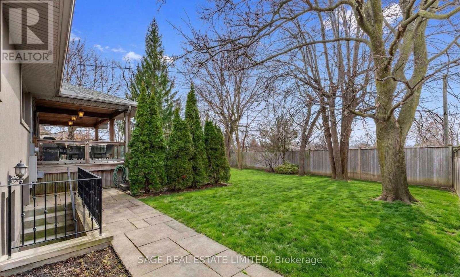 31 Ashwood Crescent