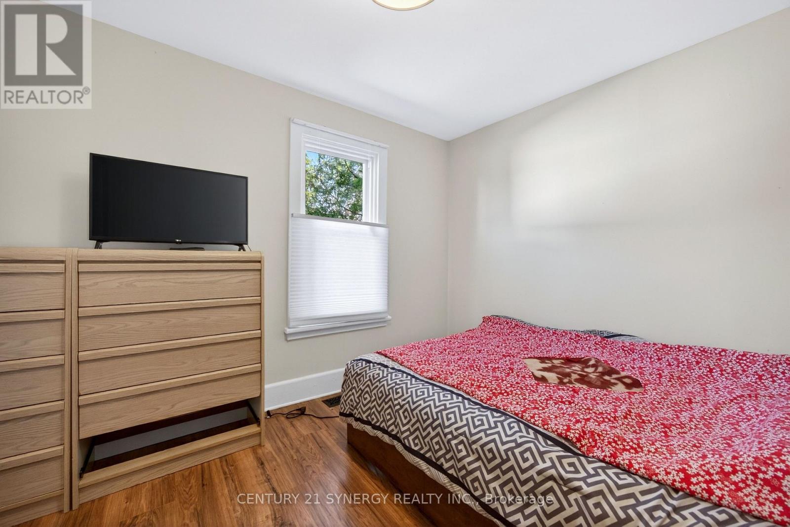 33 NAPOLEON STREET - 28