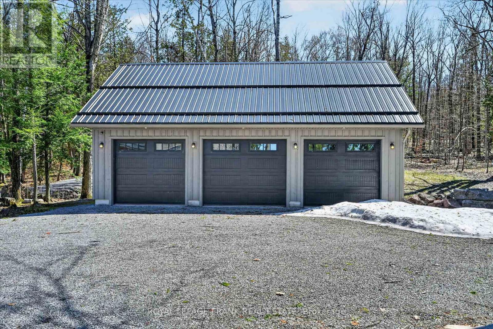 1484 BIRCHVIEW ROAD - 48