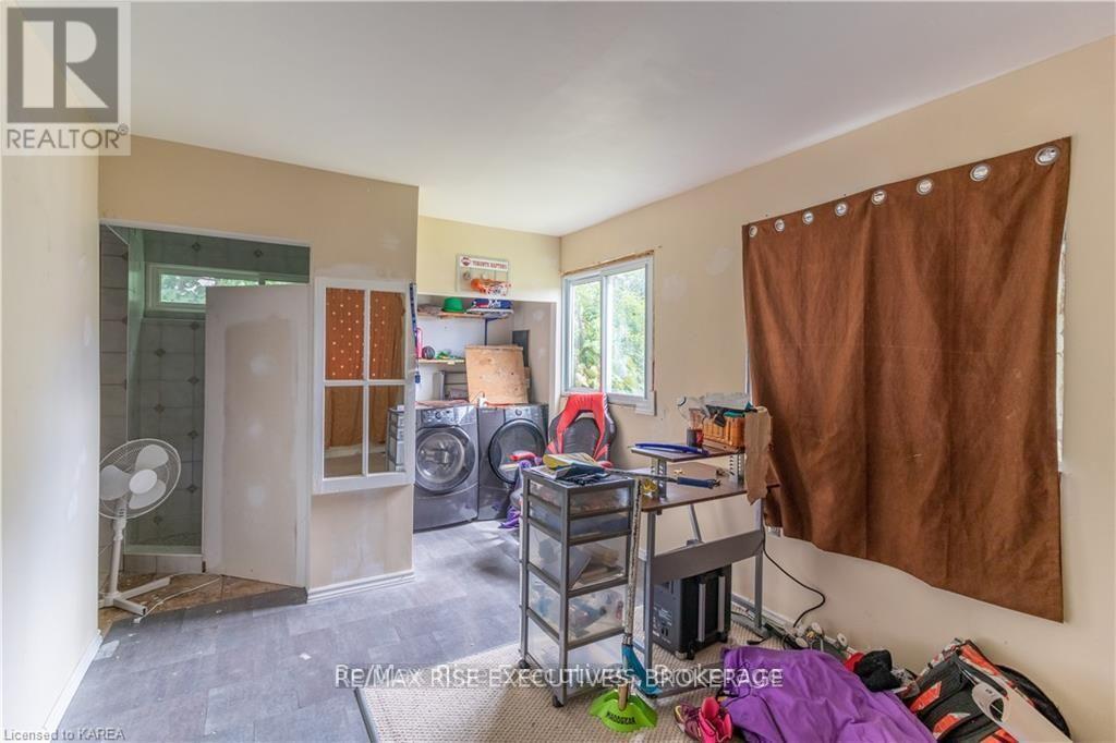 96 DRENNAN STREET - 6