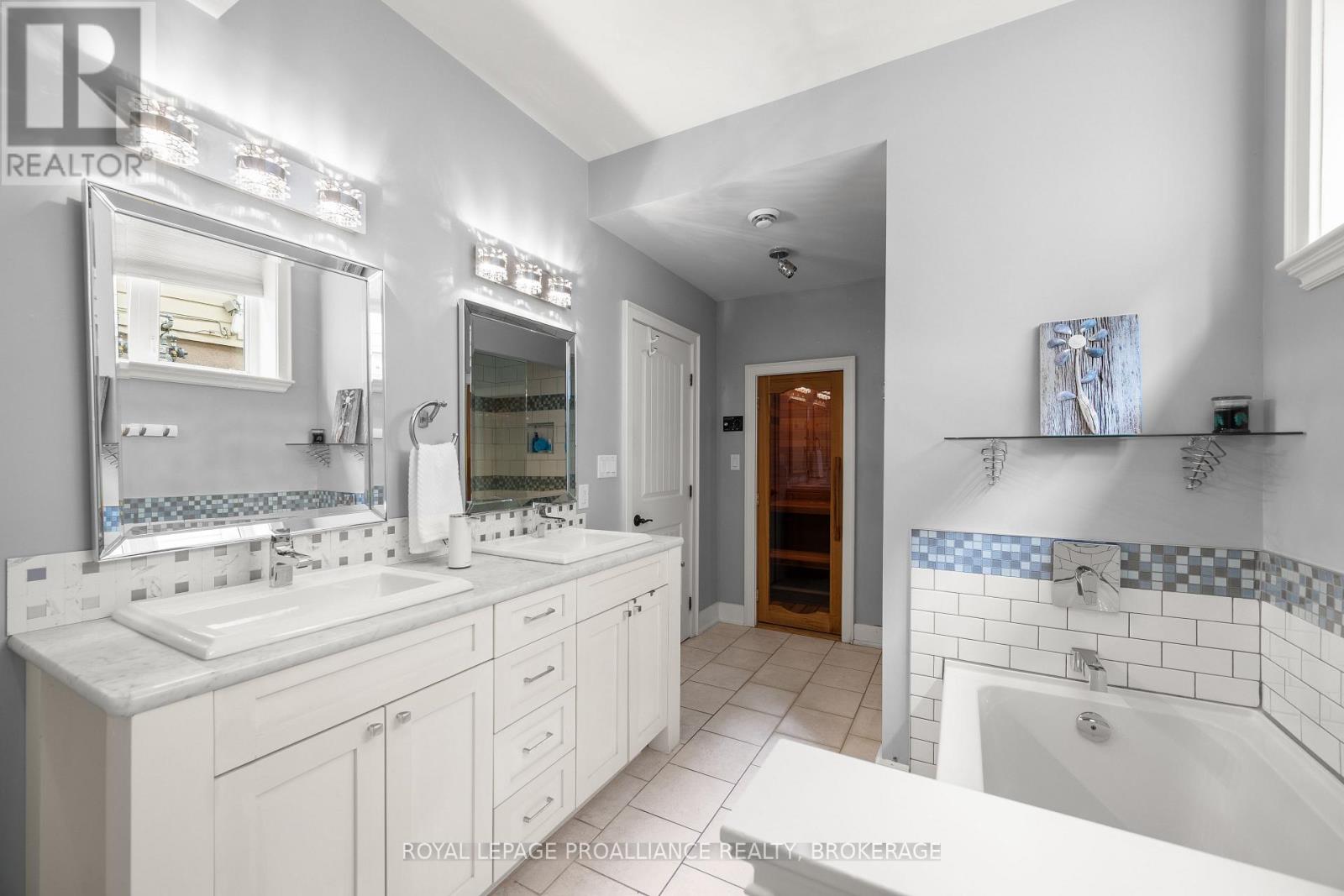 977 WOODBINE ROAD - 32