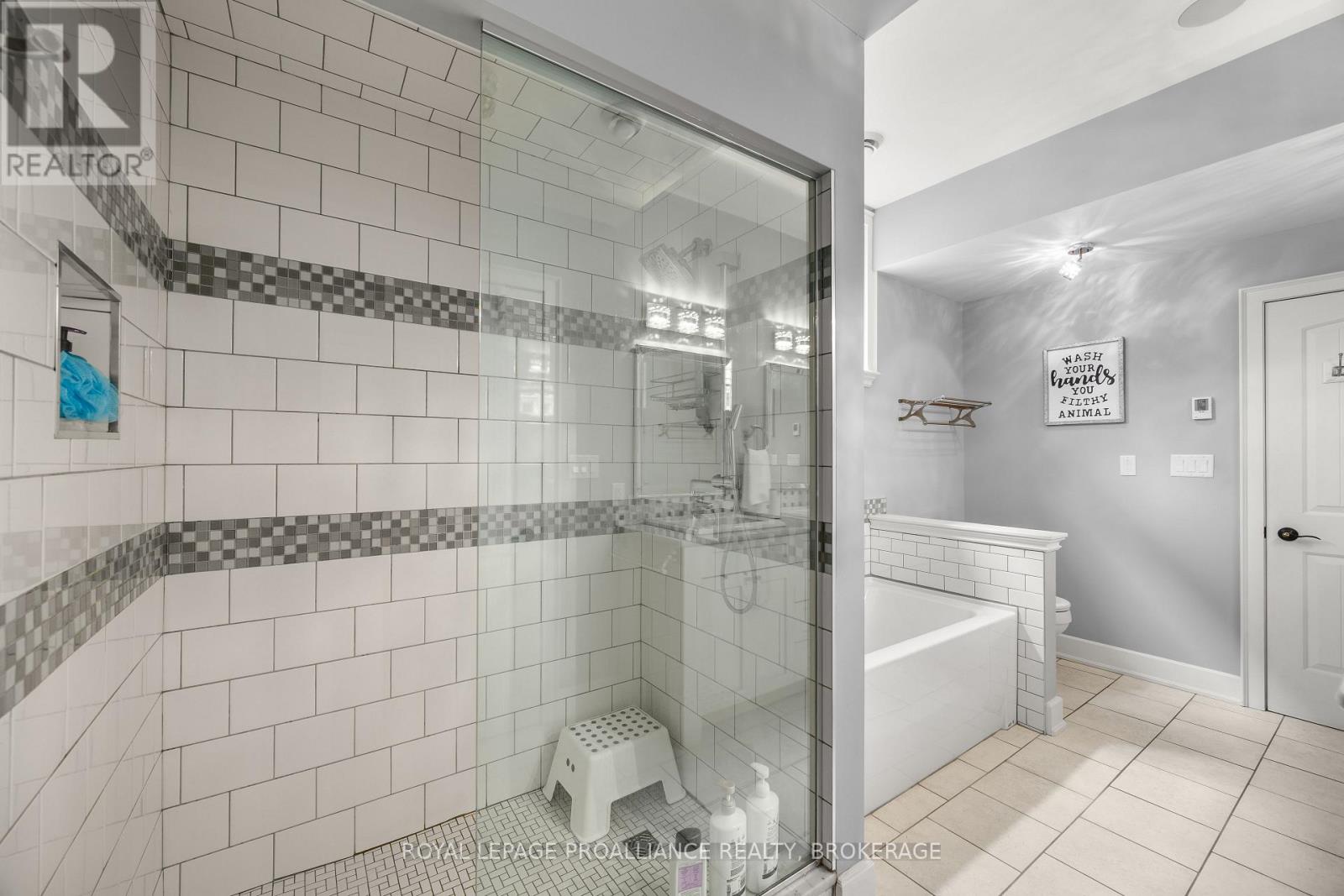 977 WOODBINE ROAD - 33