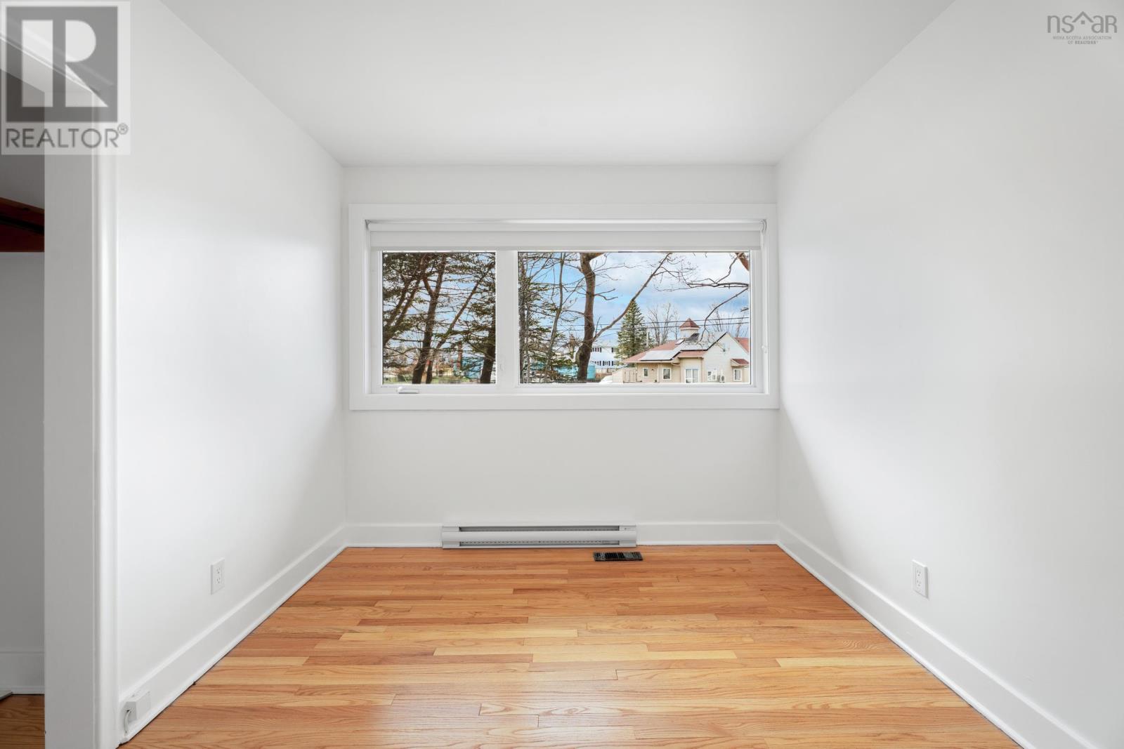 Property 30 of 49 of 105 Woodlawn Road