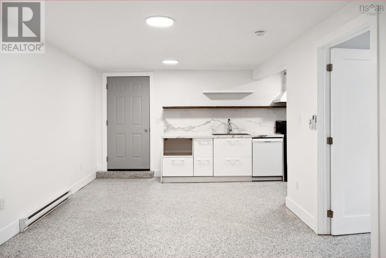 Property 33 of 49 of 105 Woodlawn Road