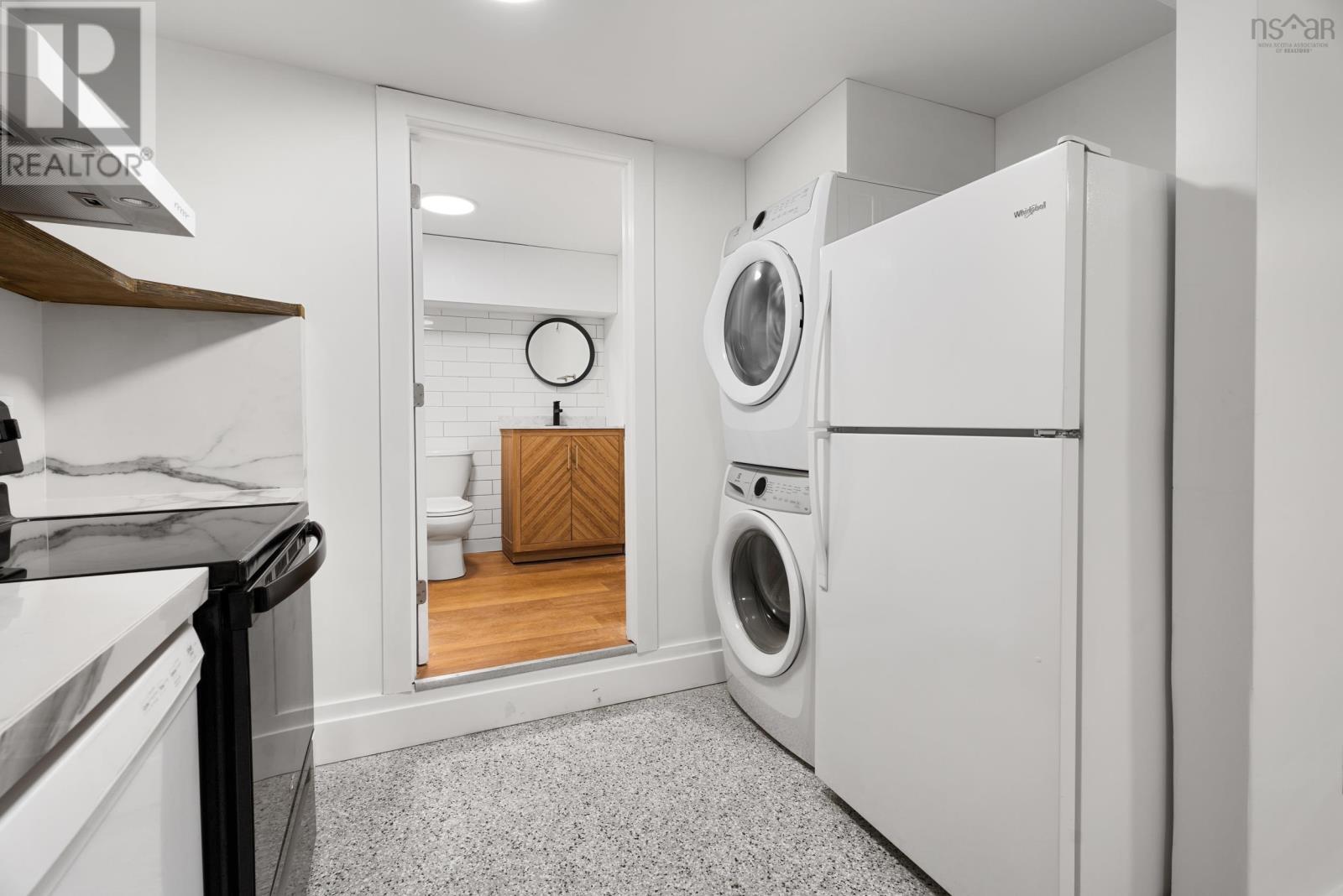 Property 36 of 49 of 105 Woodlawn Road