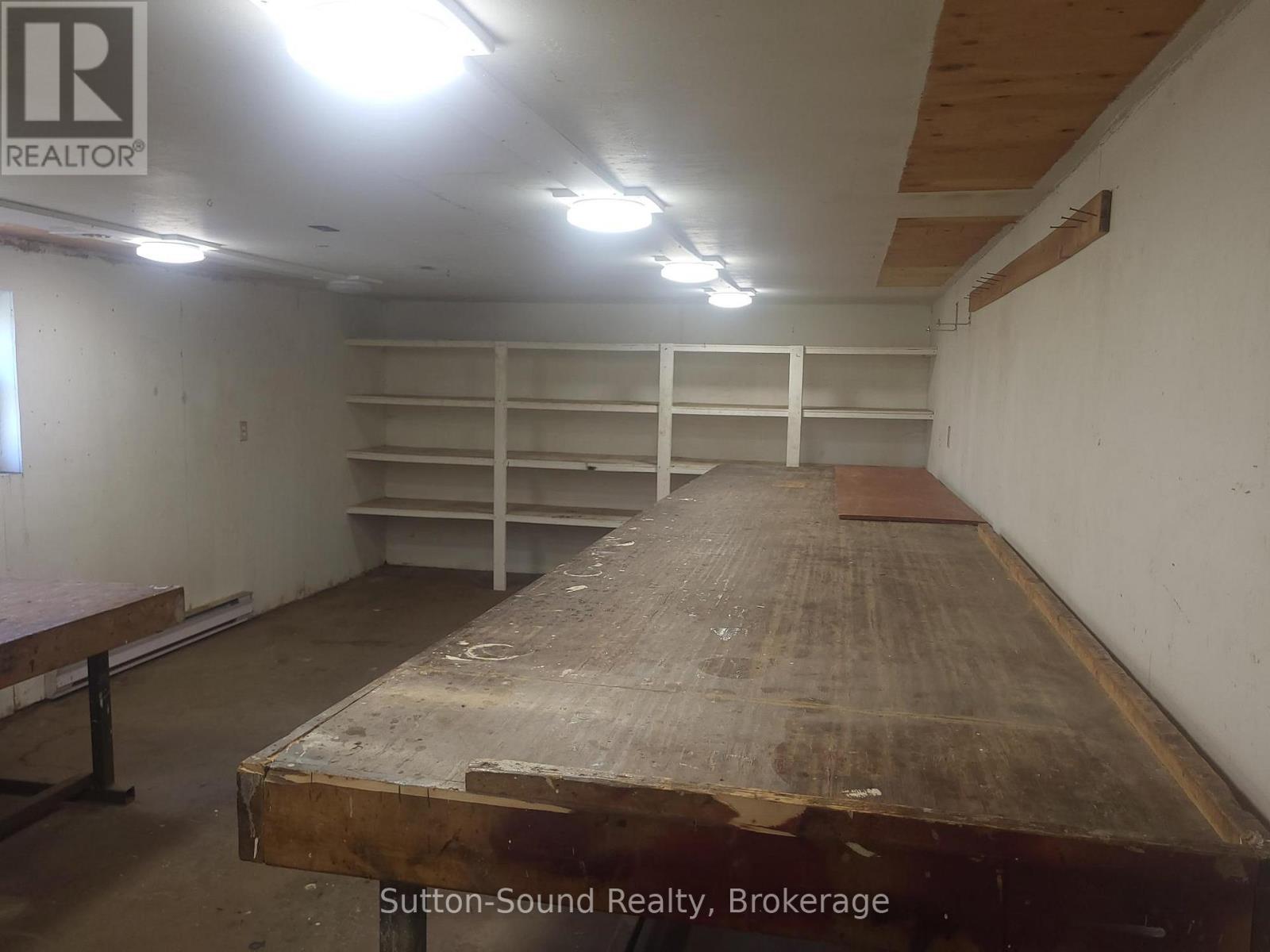 Back storage/ workshop 26 ft x 14 ft