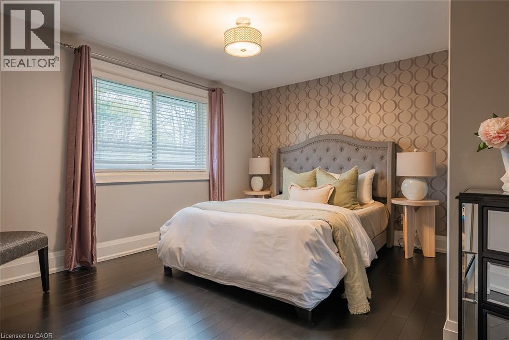 115 CHARNWOOD Drive, Oakville, Ontario, L6J5G8 — Photo 23