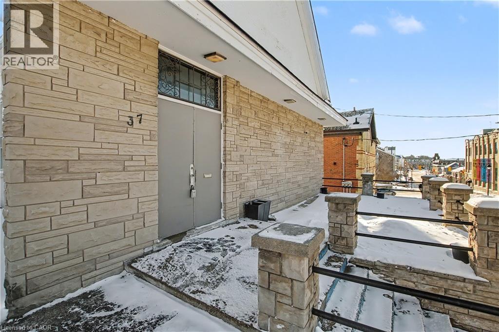 37 WELLINGTON Street, Cambridge, Ontario, N1R3Y6 — Photo 8