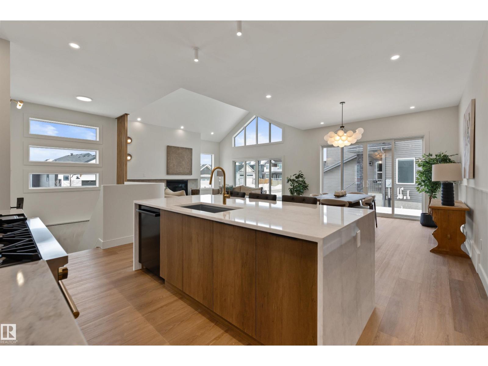 96 EDGEFIELD WY - 12