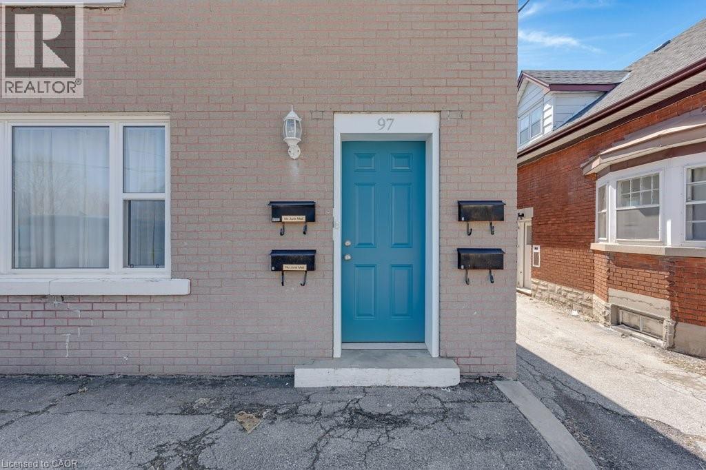 97 ST GEORGE Street — photo 30