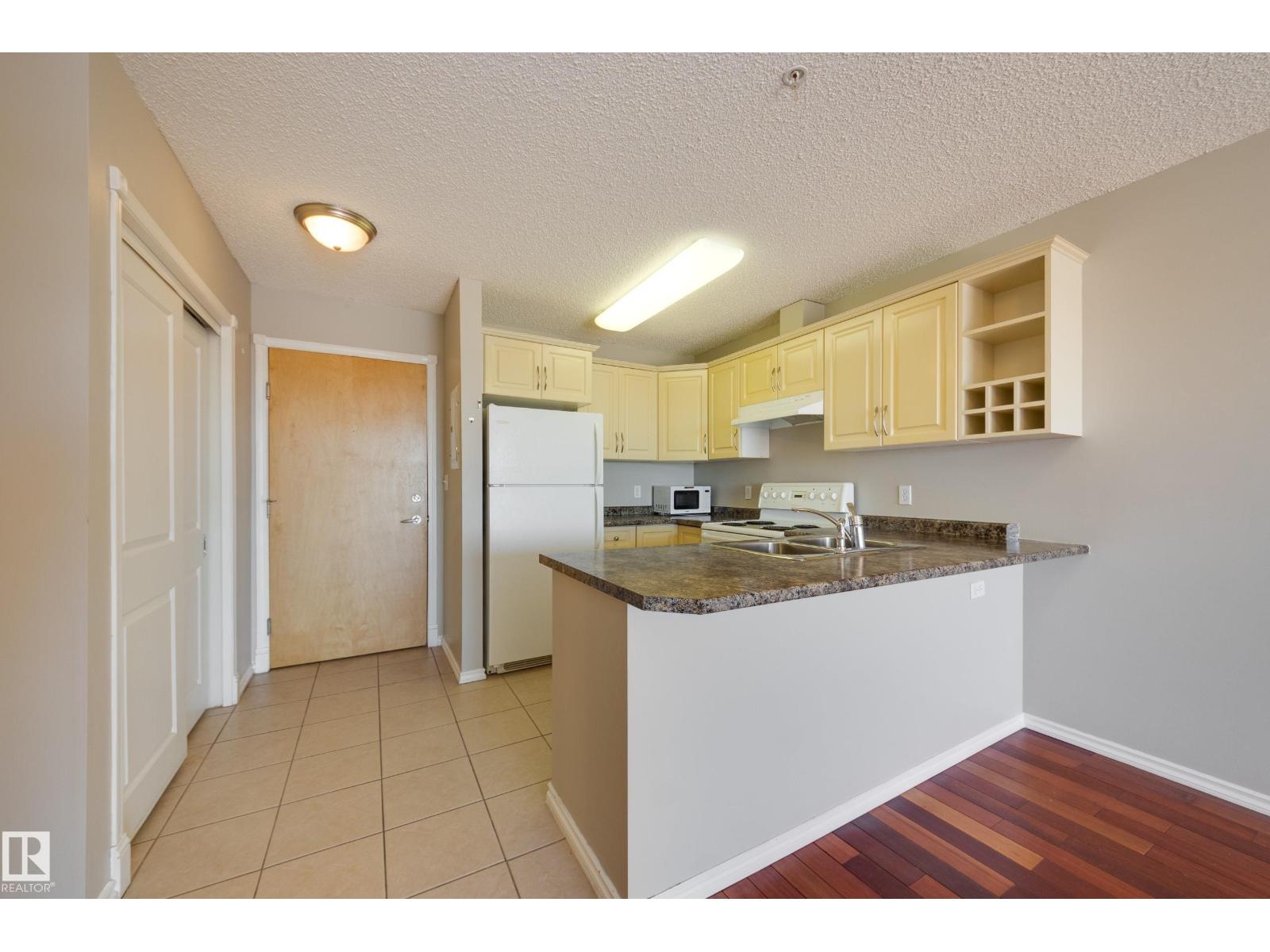 #528 17404 64 AV NW, Edmonton