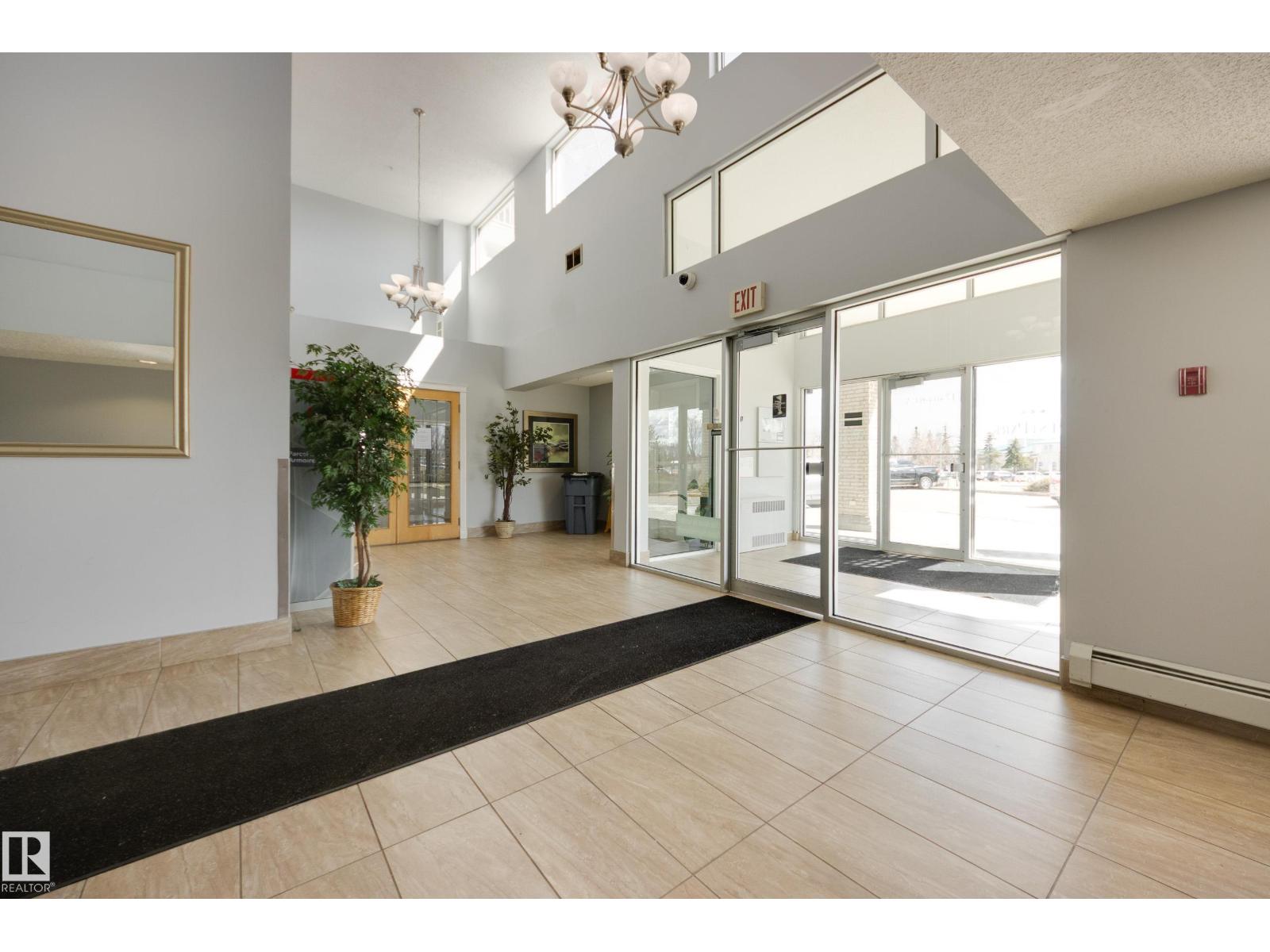 #528 17404 64 AV NW, Edmonton