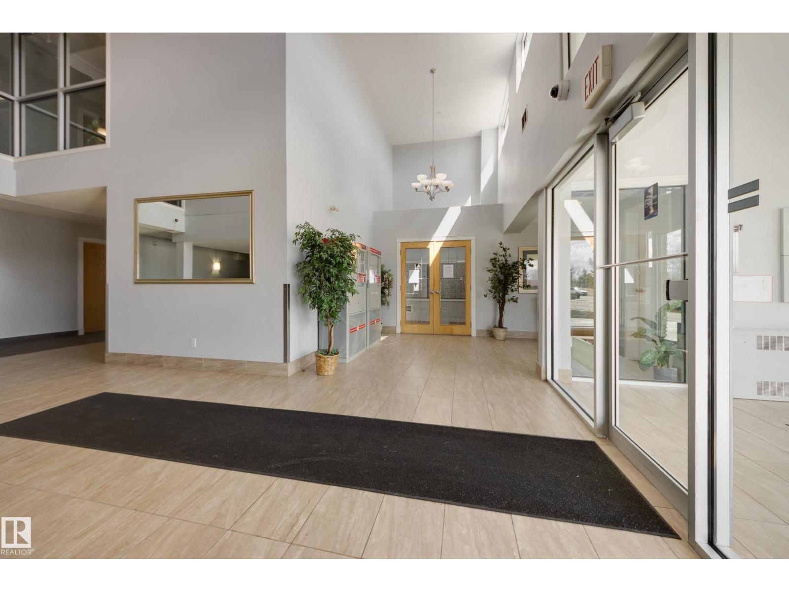 #528 17404 64 AV NW, Edmonton