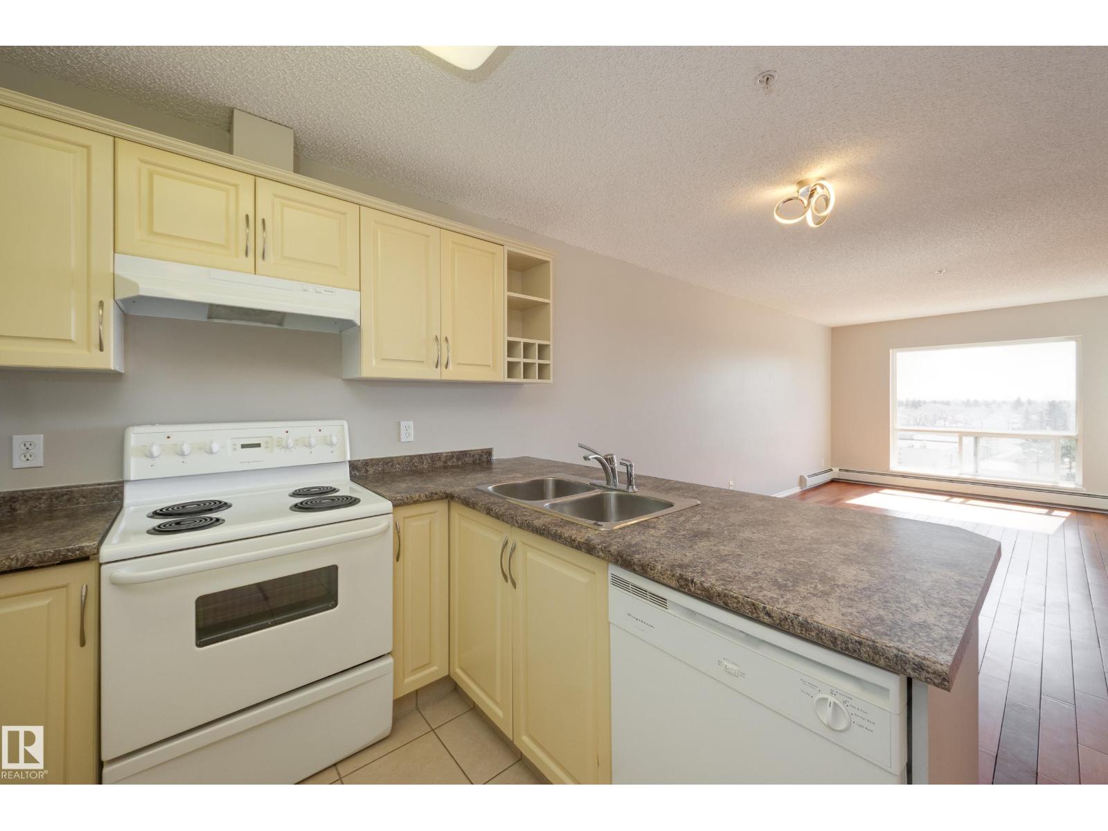 #528 17404 64 AV NW, Edmonton