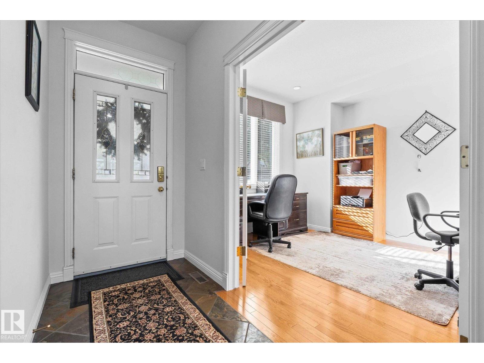 #6 50 OAKRIDGE DR, St. Albert