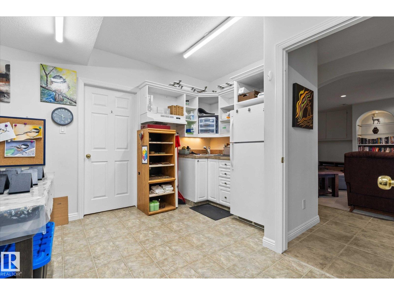 #6 50 OAKRIDGE DR, St. Albert