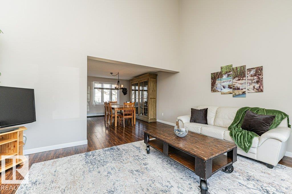 1727 65 ST NW, Edmonton