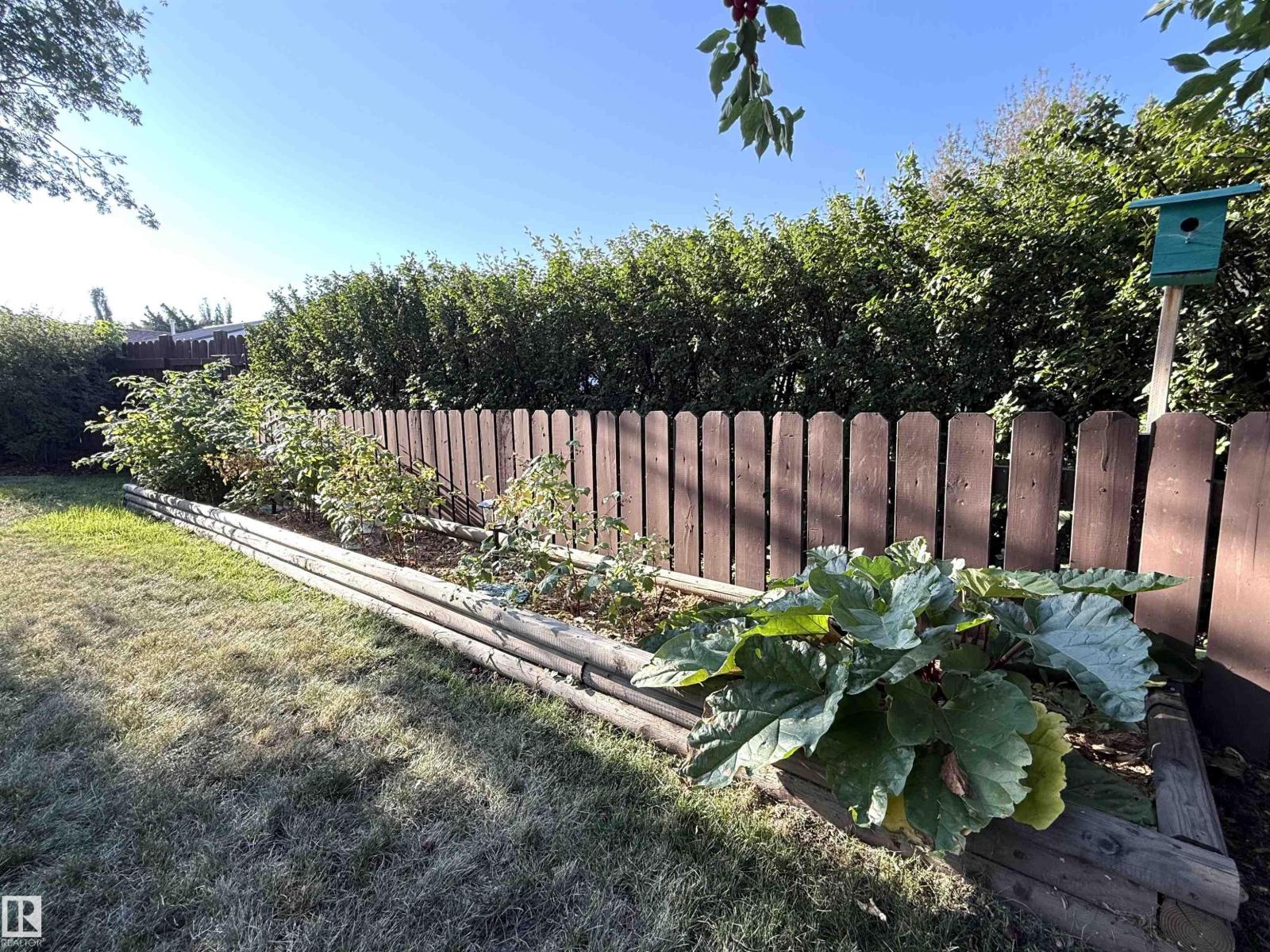 1727 65 ST NW, Edmonton