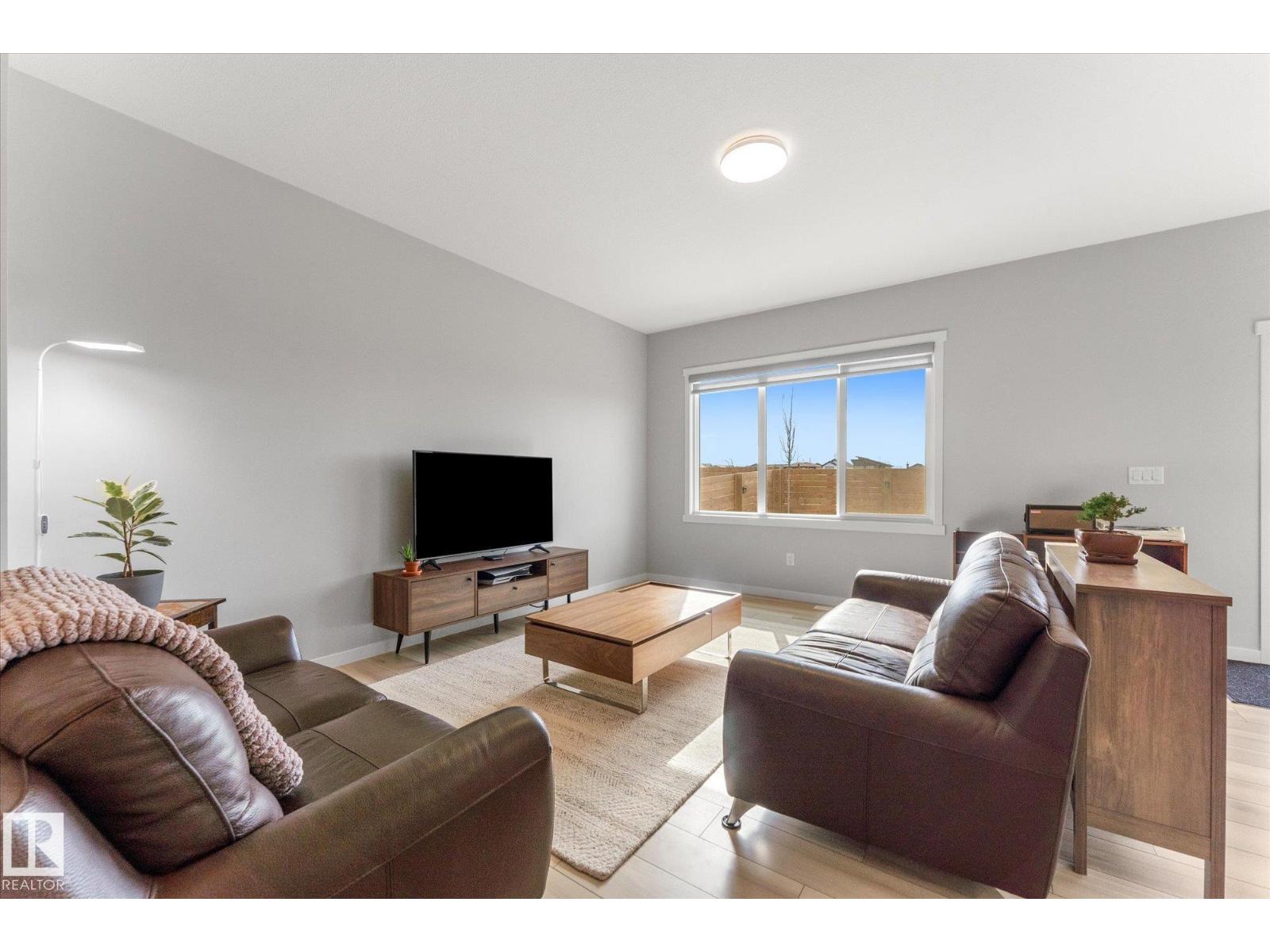 13 EMPRESS WY, Spruce Grove