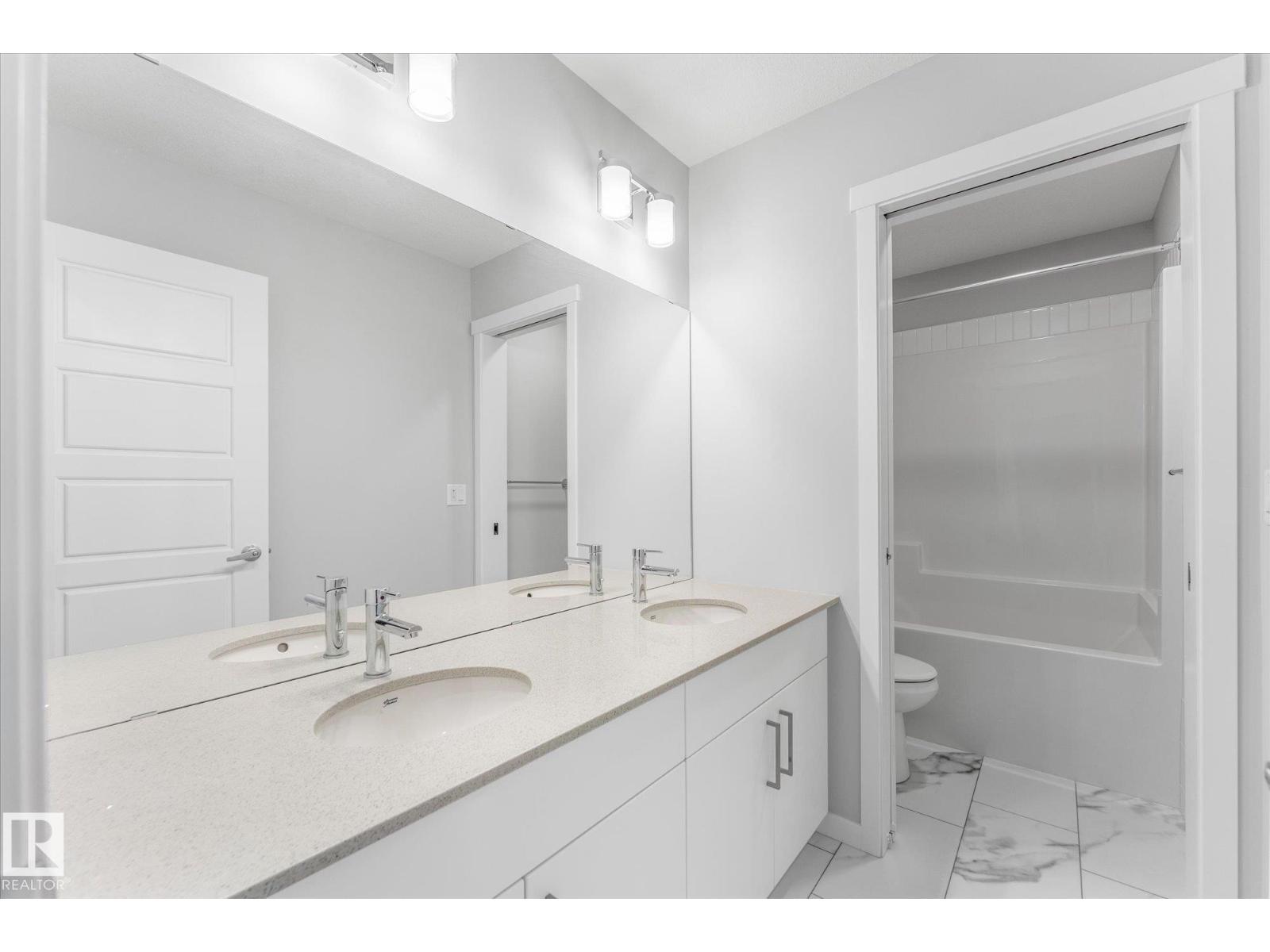 13 EMPRESS WY, Spruce Grove