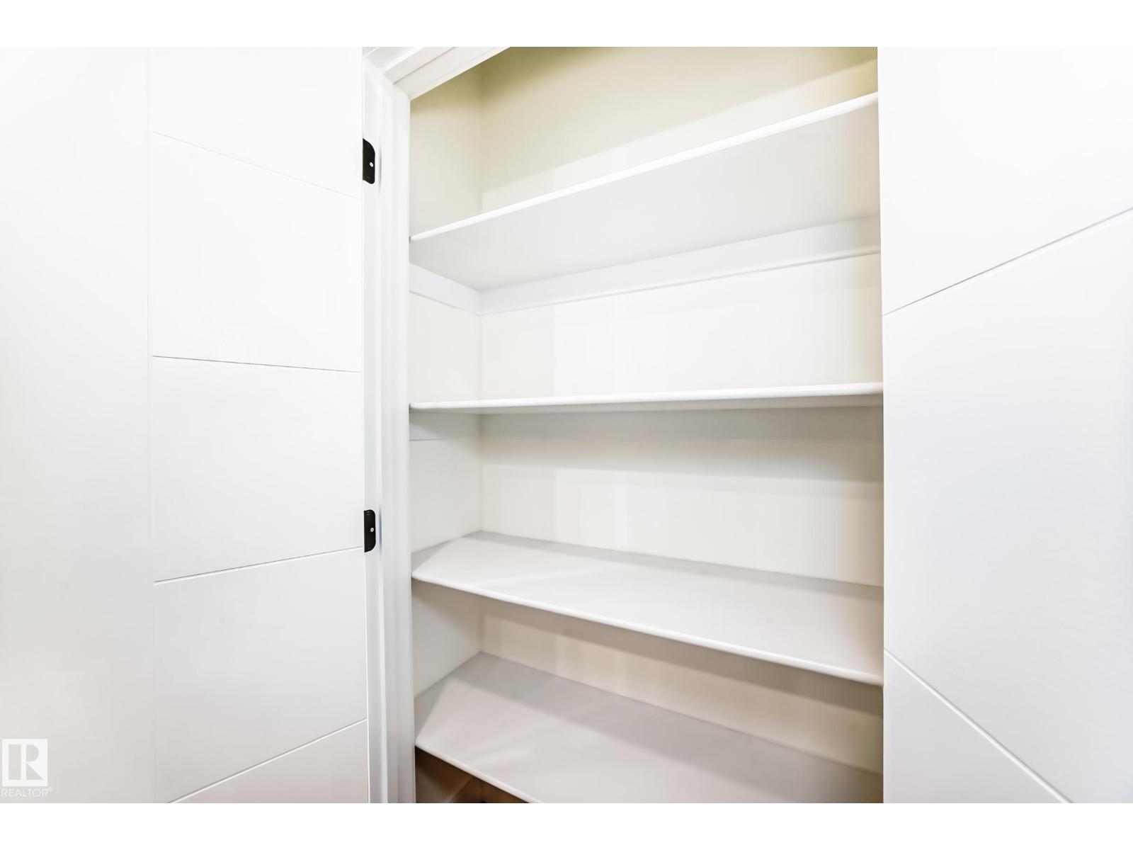 10721 70 AV NW, Edmonton