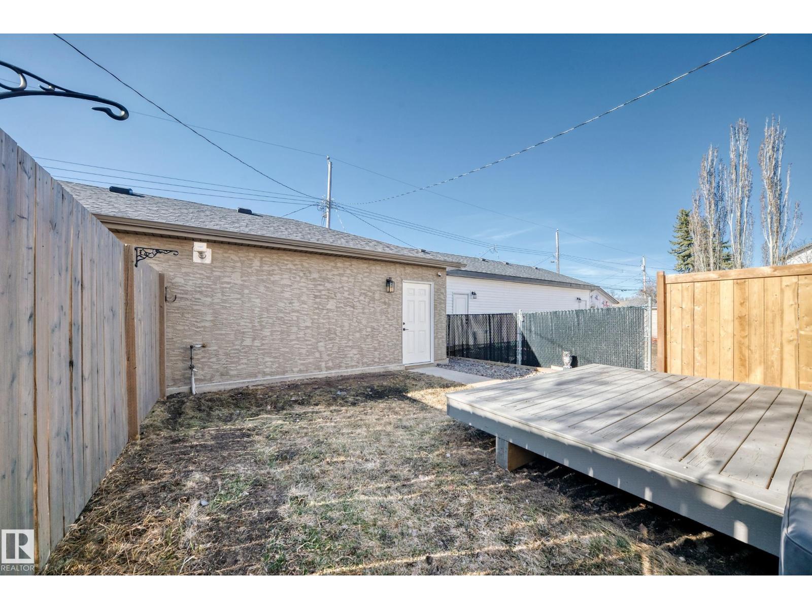 10721 70 AV NW, Edmonton