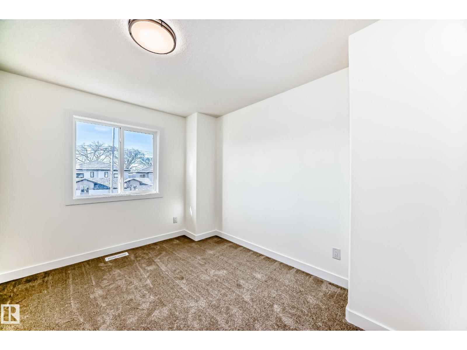 10721 70 AV NW, Edmonton