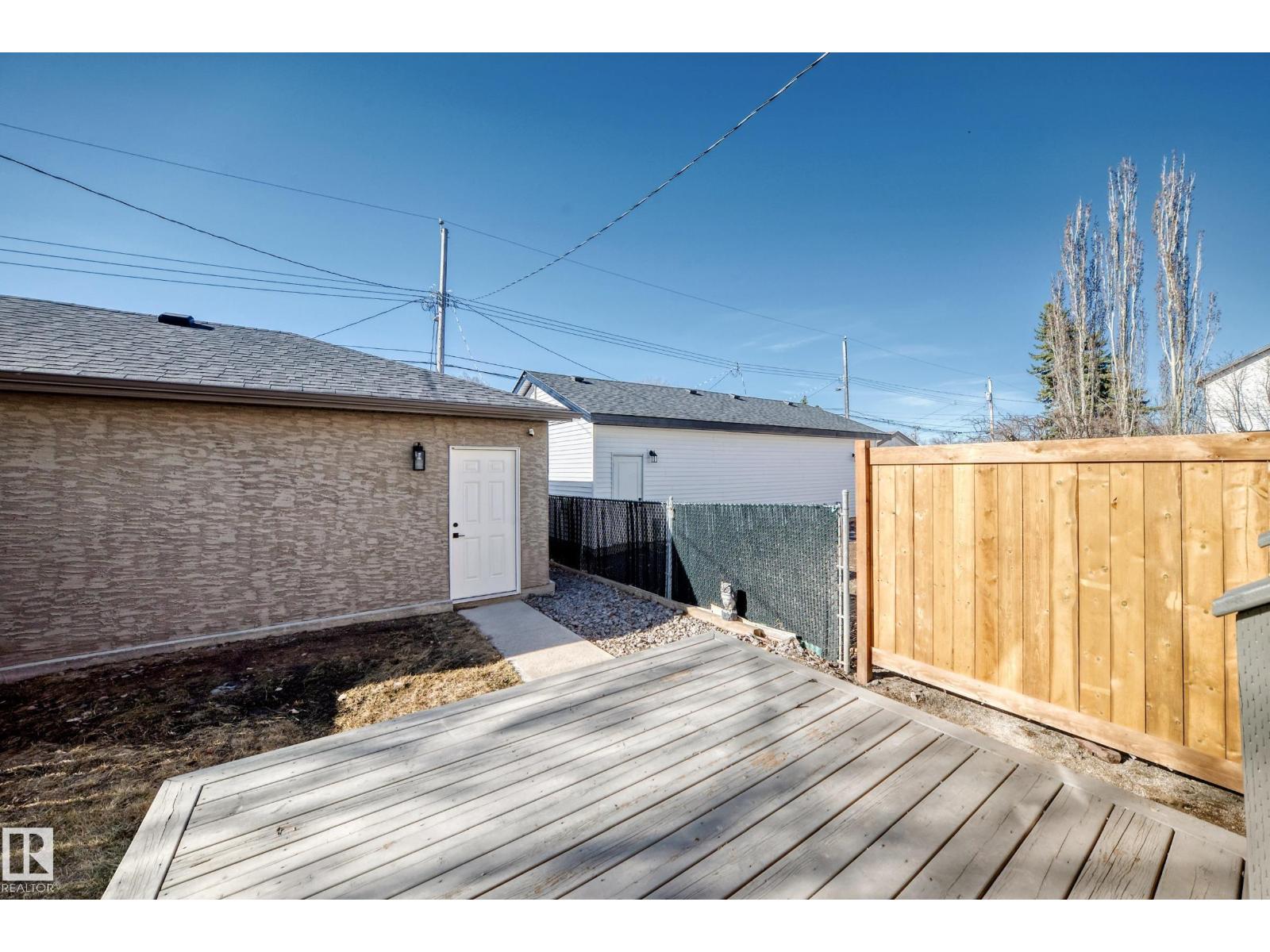 10721 70 AV NW, Edmonton