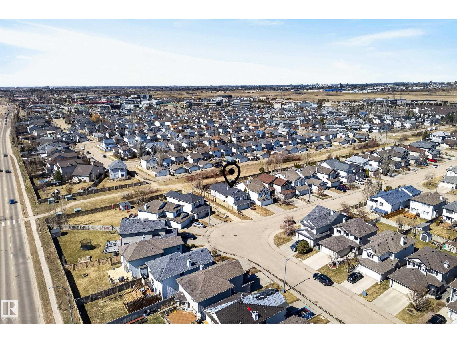 720 87 ST SW, Edmonton