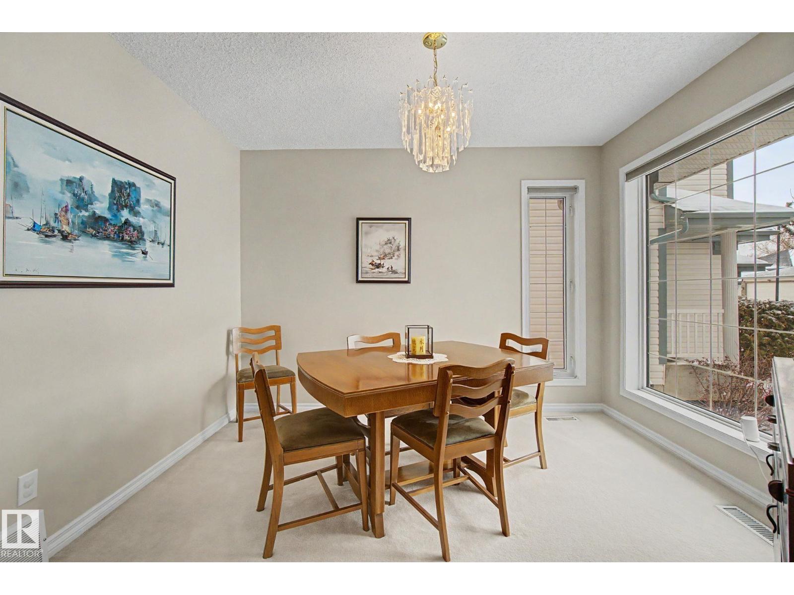 11732 10 AV NW NW, Edmonton