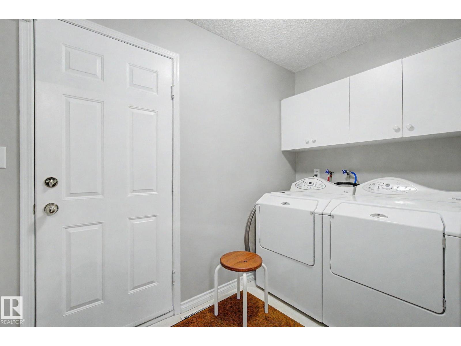 11732 10 AV NW NW, Edmonton