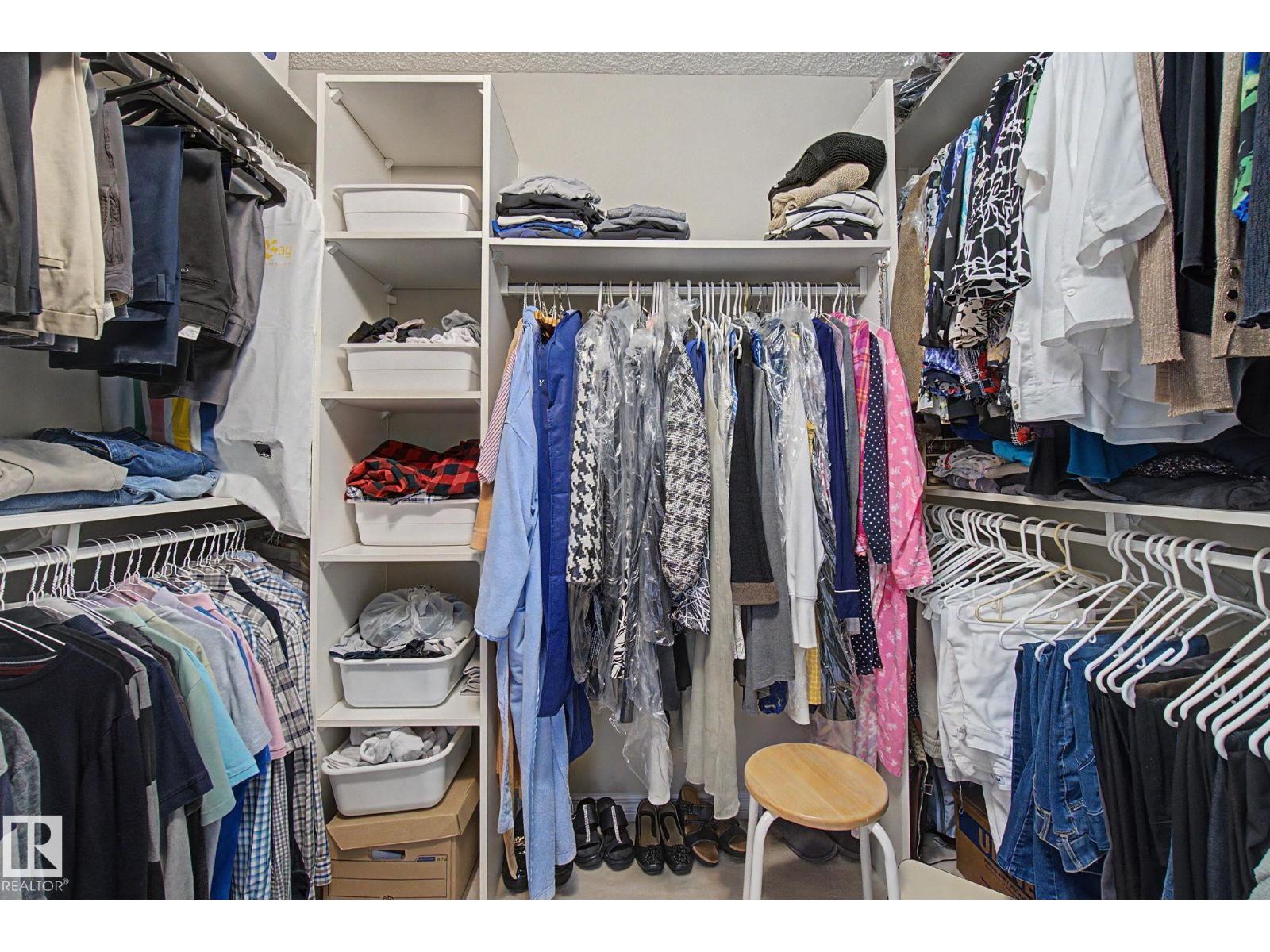 11732 10 AV NW NW, Edmonton