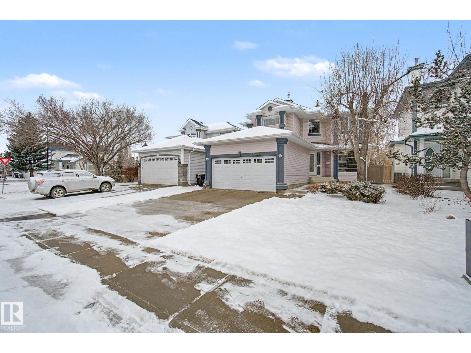 11732 10 AV NW NW, Edmonton