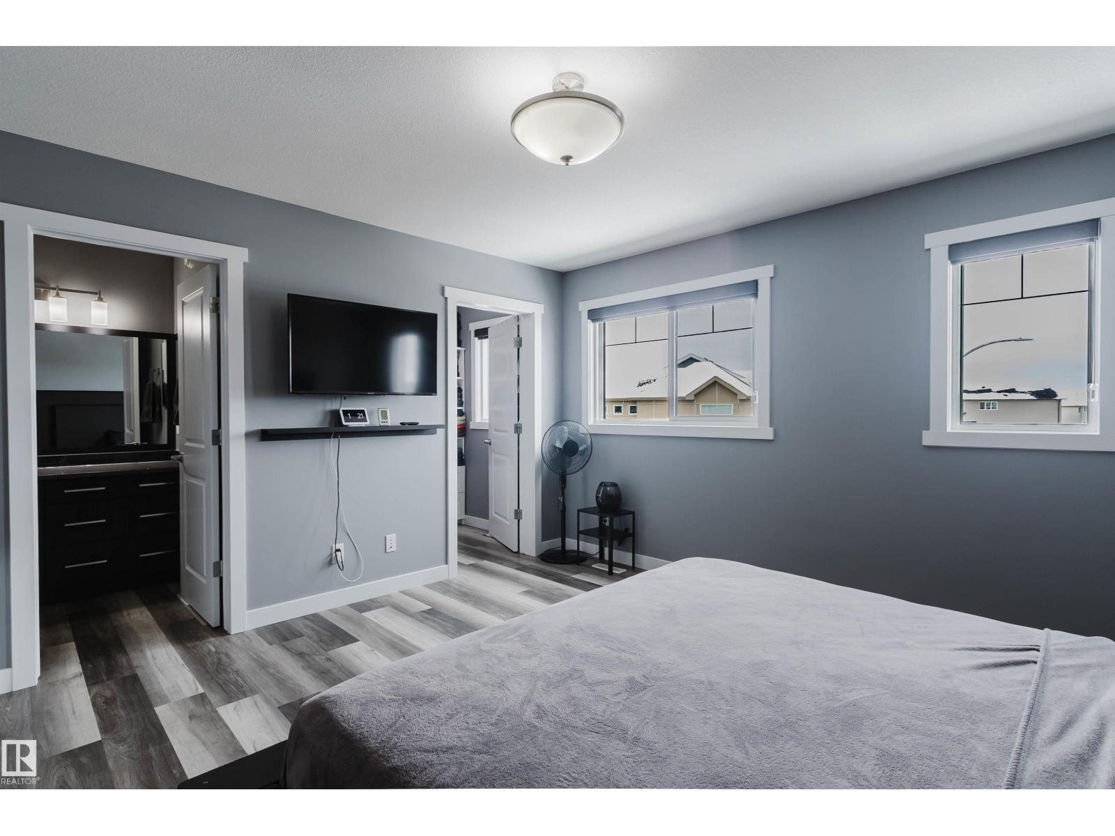 22603 98 AV NW - 35