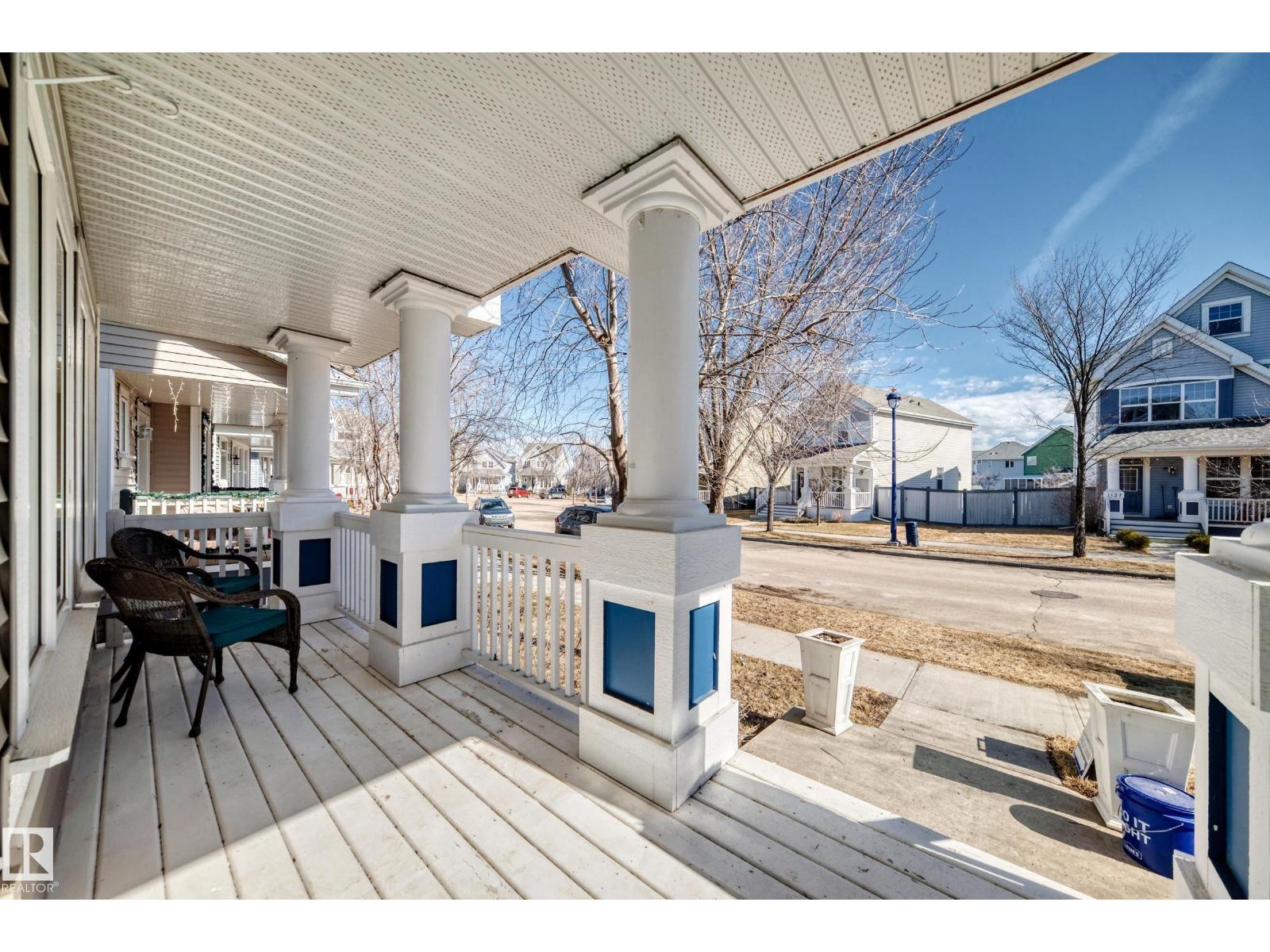 1128 74 ST SW, Edmonton