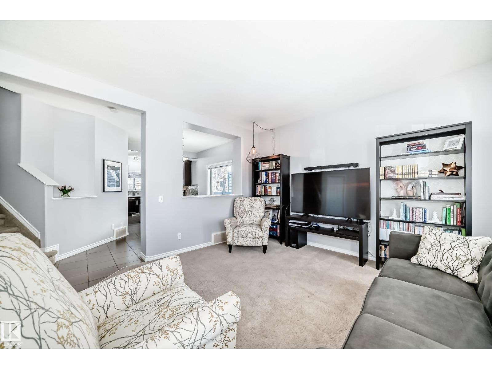 1128 74 ST SW, Edmonton