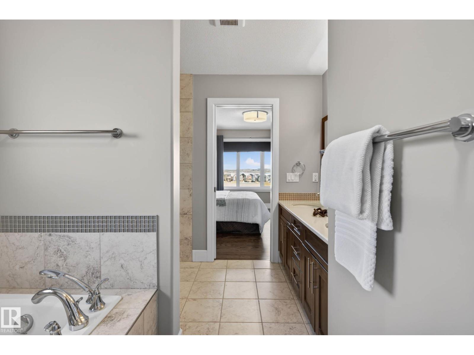 2086 REDTAIL CM NW, Edmonton