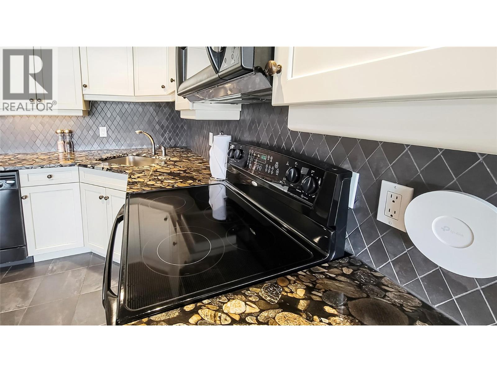 600 Bighorn Boulevard - 16