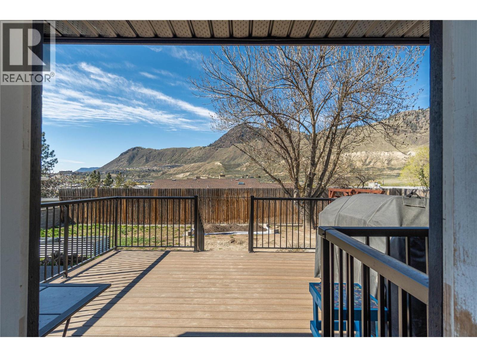 2164 CRESCENT Drive - 21