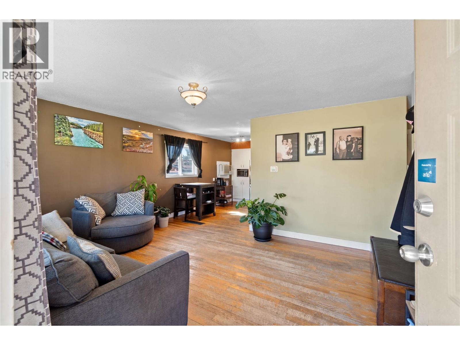 2164 CRESCENT Drive - 5