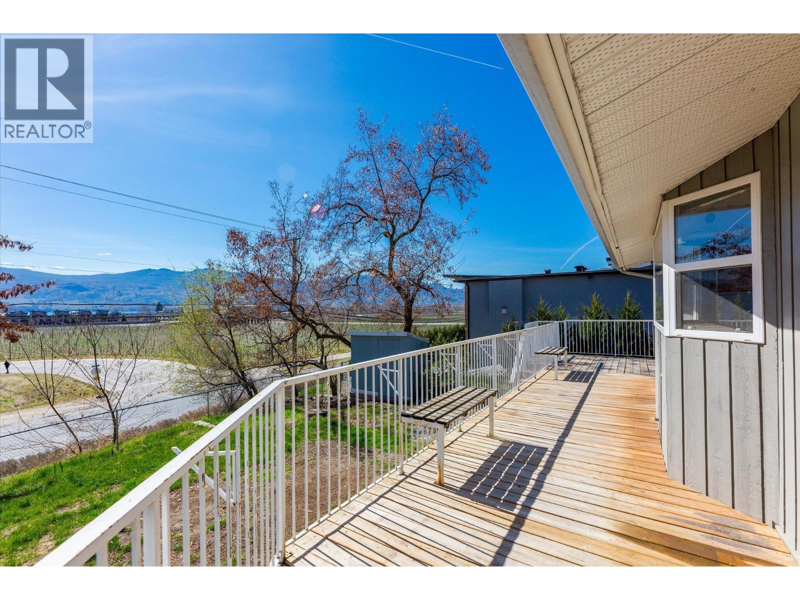  3629 Empire Place, West Kelowna