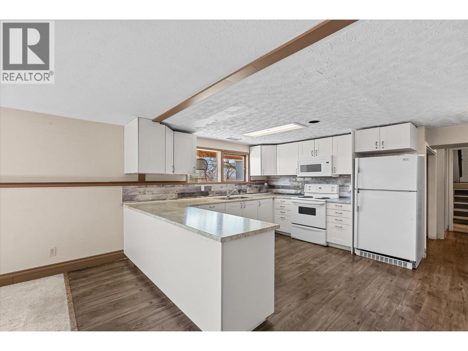  3629 Empire Place, West Kelowna