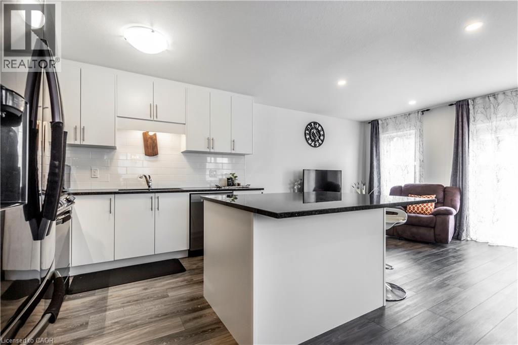 1 WEST MILL Street Unit# 1, Ayr, Ontario, N0B1E0 — Photo 14