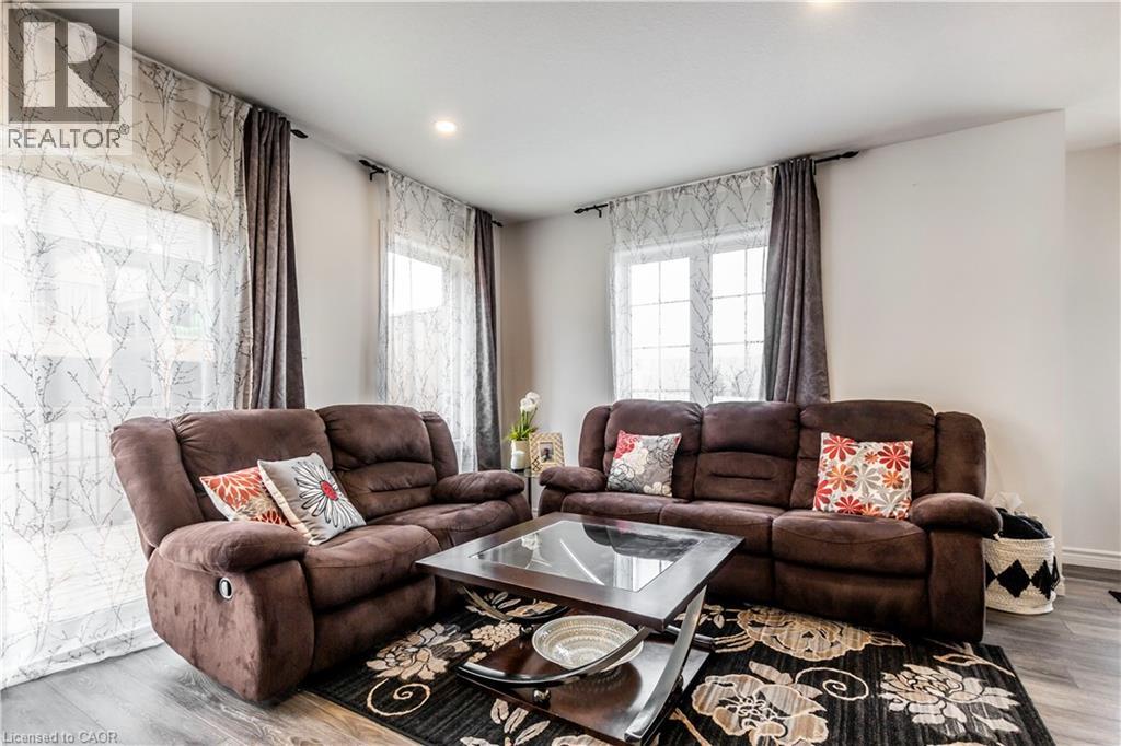 1 WEST MILL Street Unit# 1, Ayr, Ontario, N0B1E0 — Photo 10