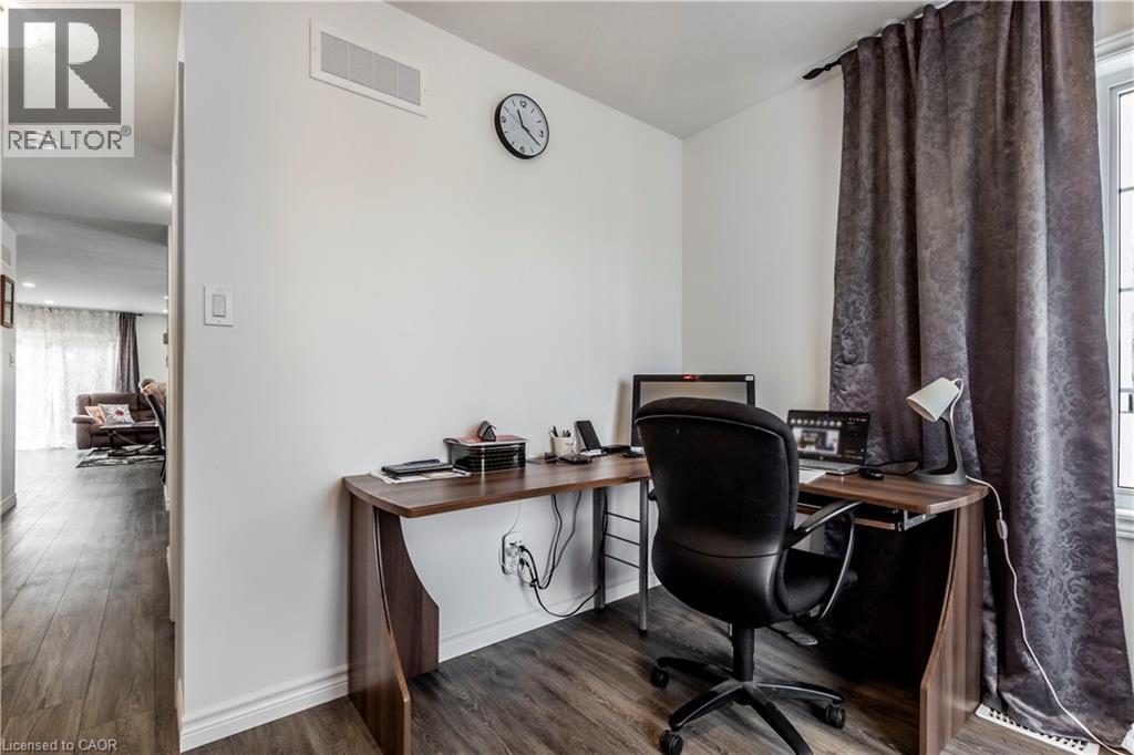 1 WEST MILL Street Unit# 1, Ayr, Ontario, N0B1E0 — Photo 17