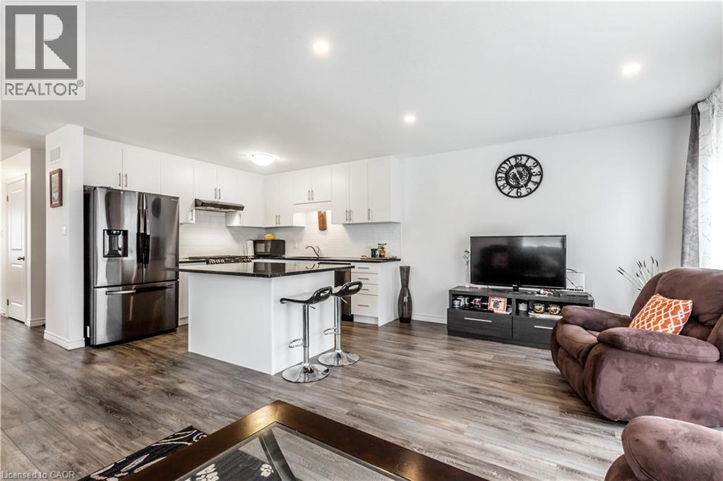 1 WEST MILL Street Unit# 1, Ayr, Ontario, N0B1E0 — Photo 12