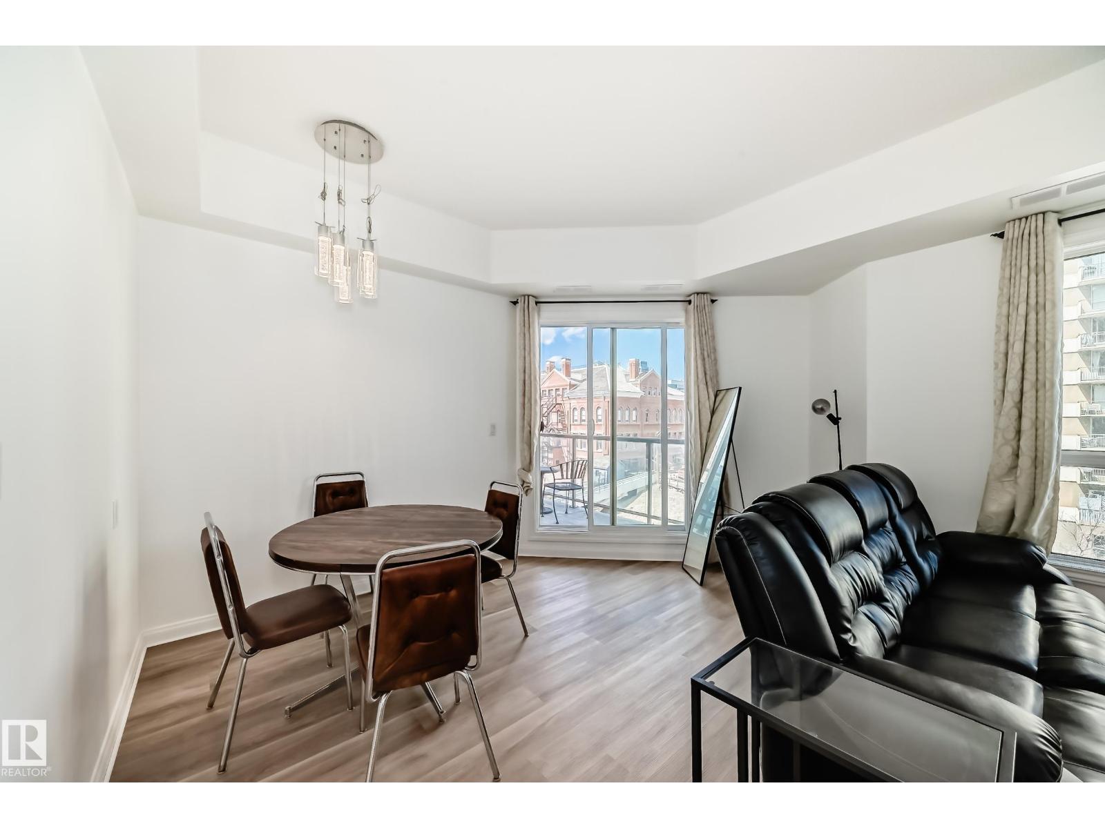 #908 9819 104 ST NW, Edmonton