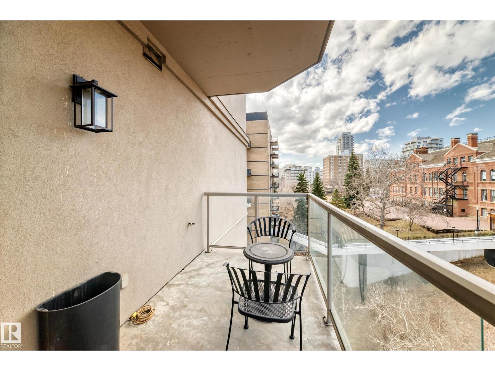 #908 9819 104 ST NW, Edmonton