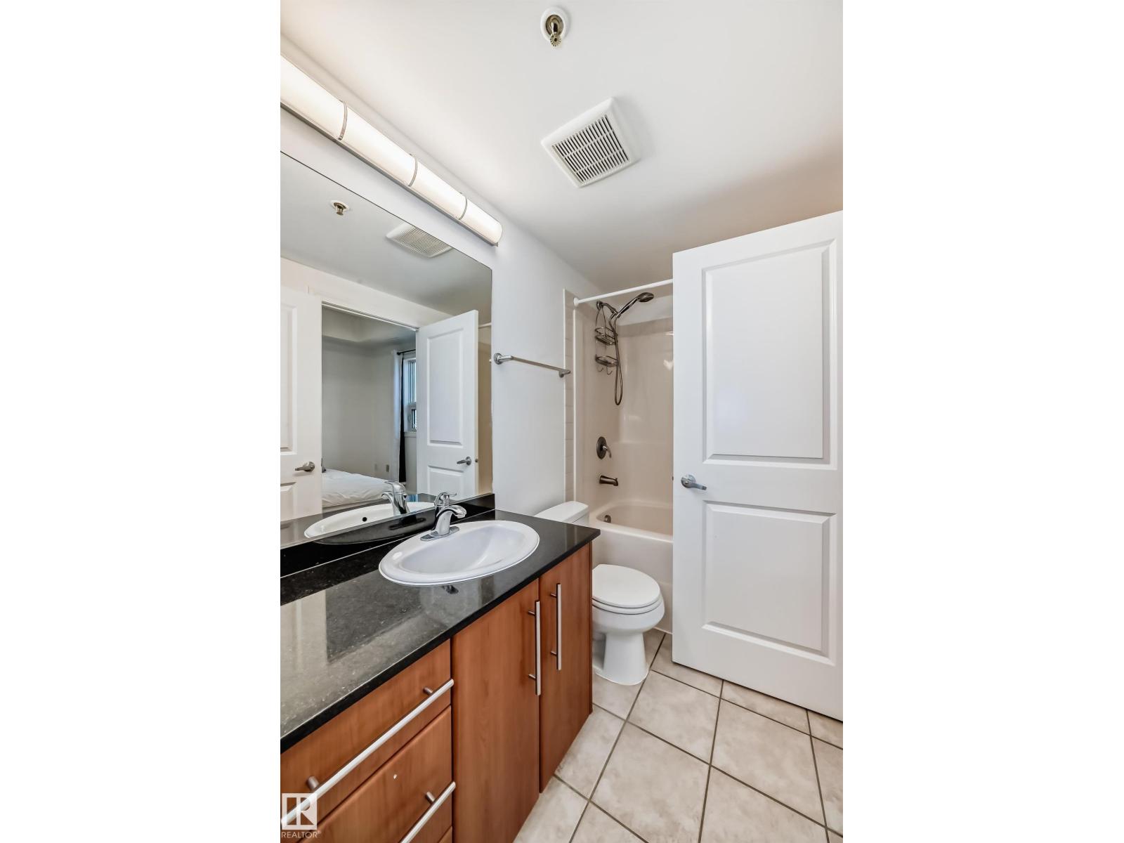 #908 9819 104 ST NW, Edmonton