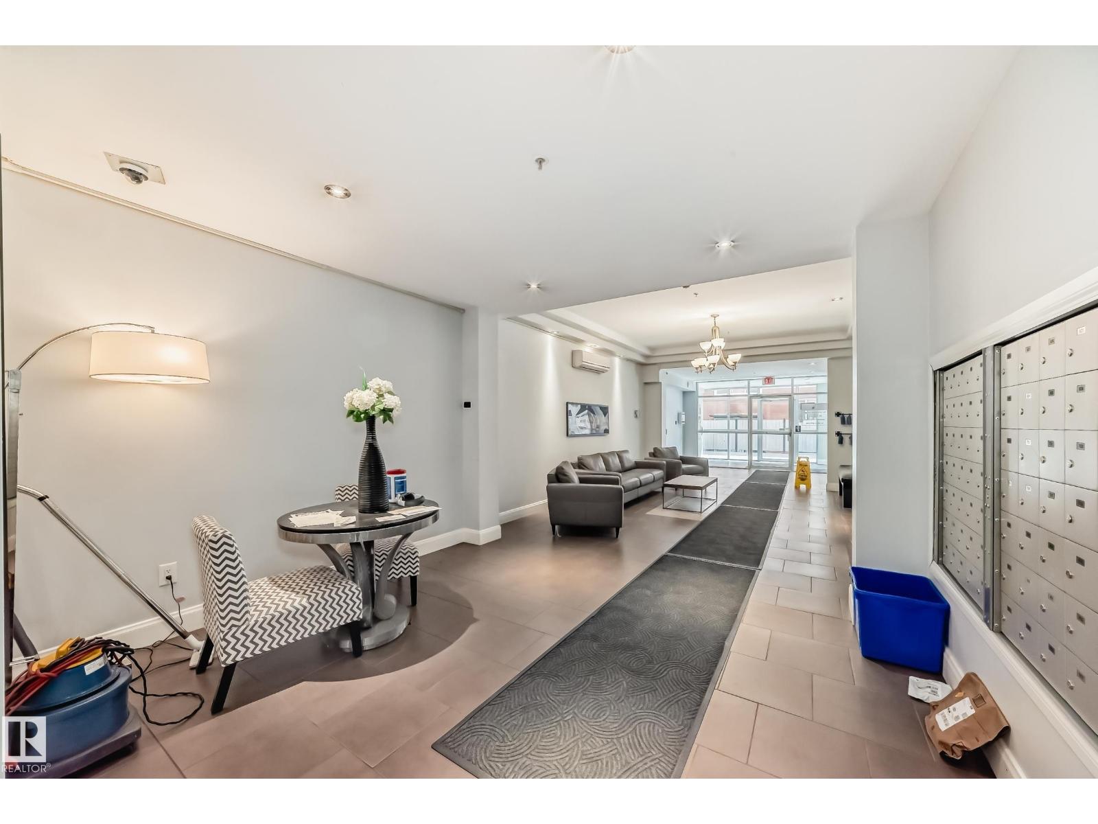 #908 9819 104 ST NW, Edmonton